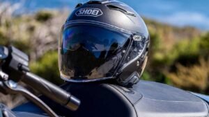 Helm Motor Terbaik: Pilihan Aman dan Nyaman untuk Berkendara