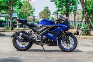 Yamaha R15, Motor Sport Gaya Balap Buat Harian